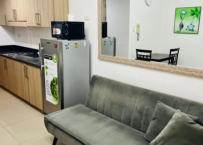 Esy Condotel Shore 1-b Apartment Manila