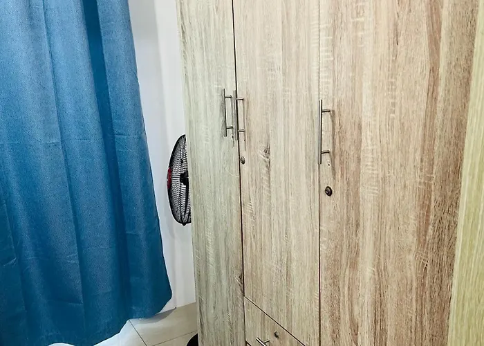 Esy Condotel Shore 1-b Apartment Manila
